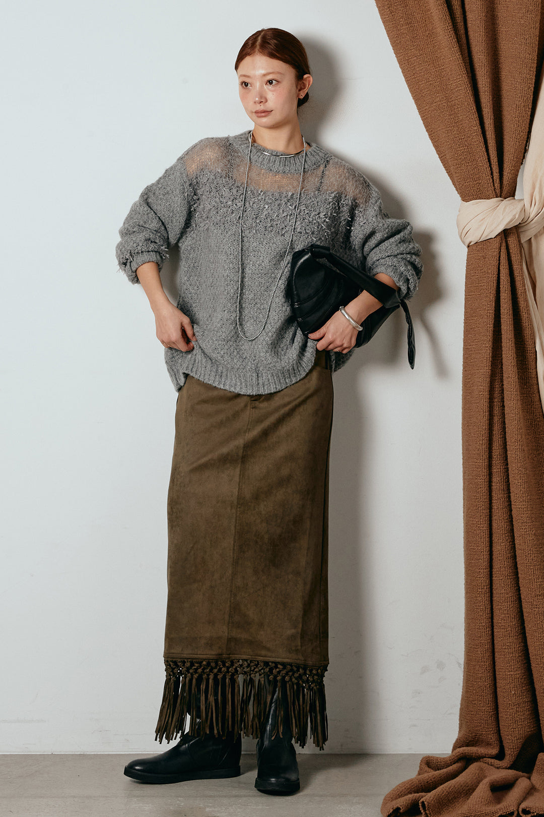 [SET]パターンランダム編みニットトップス+スウェードライク裾フリンジスカート(2set)