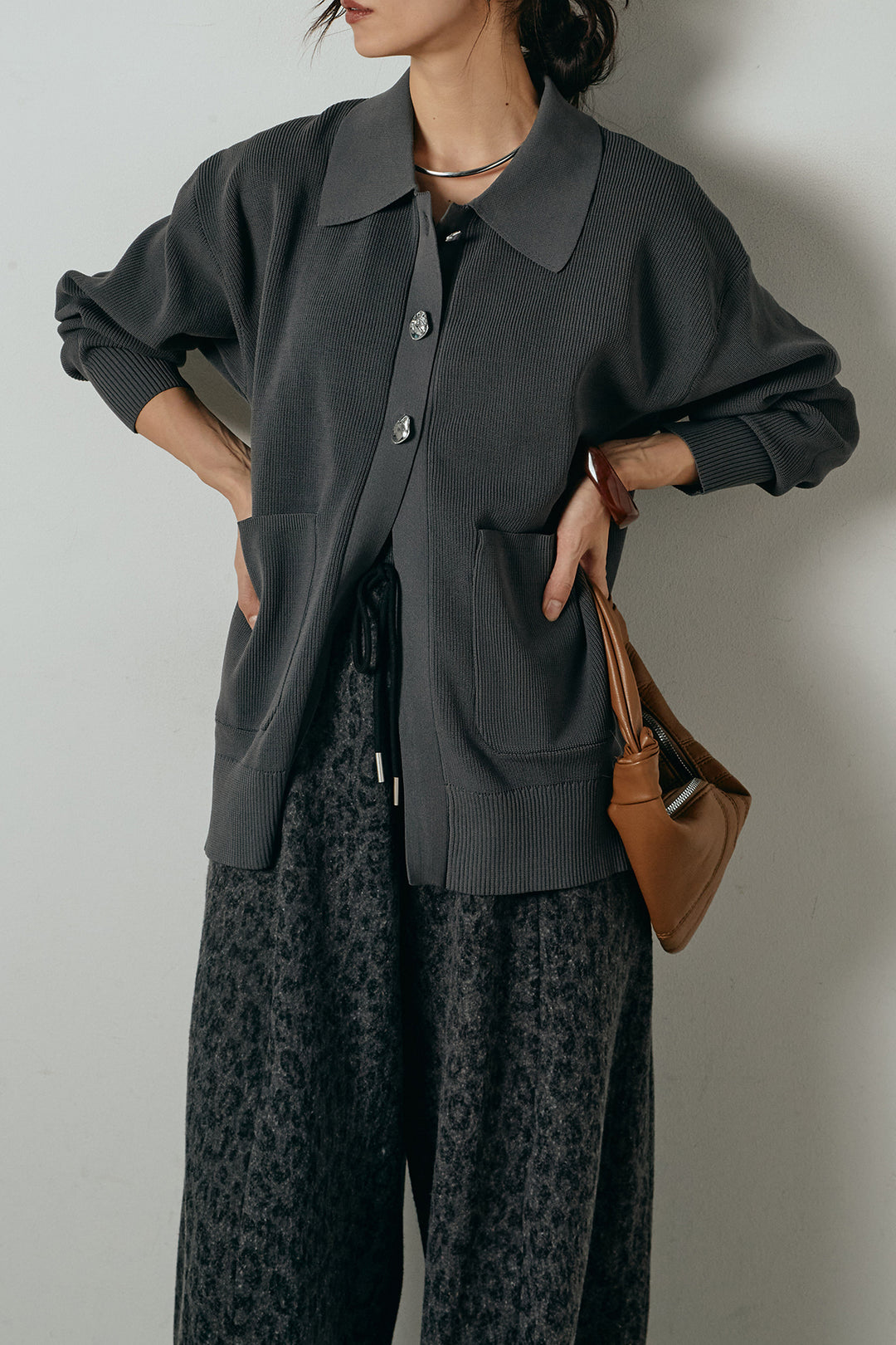 [SET]メタル釦衿付きニットカーディガン+リラックスレオパード柄ワイドパンツ(2set)