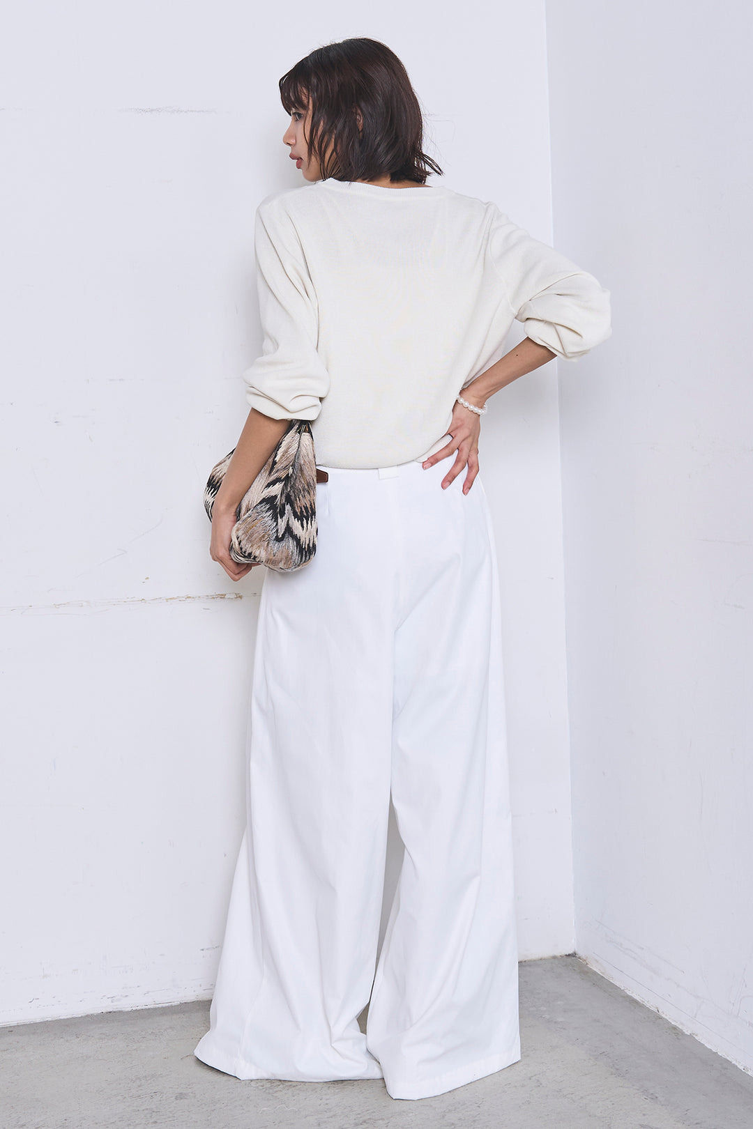 [SET]リサイクルポリニュアンス釦カーデ+ベルトループデザインハイウエストタックパンツ(2set)