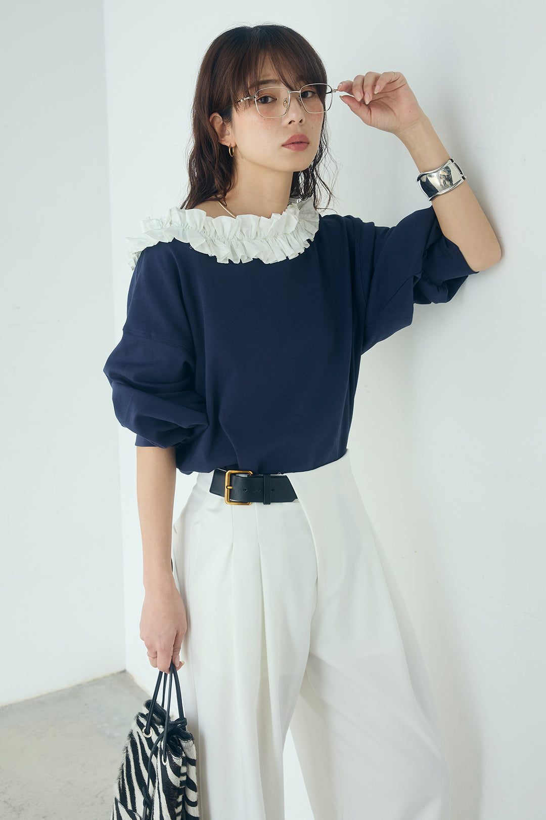 [SET]ネックギャザーフリルスウェット+サイドベルトタック入りスラックス(2set)