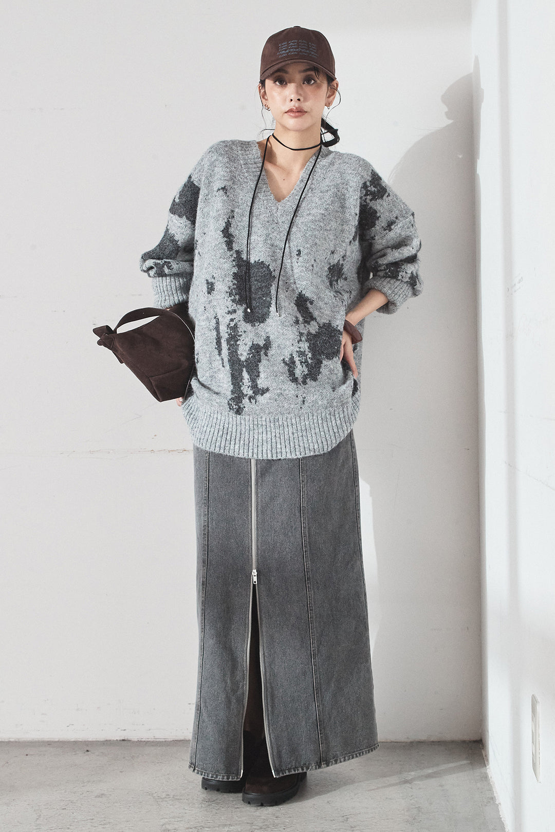 [SET]アブストラクト柄ニットプルオーバー+フロントジップデニムスカート(2set)