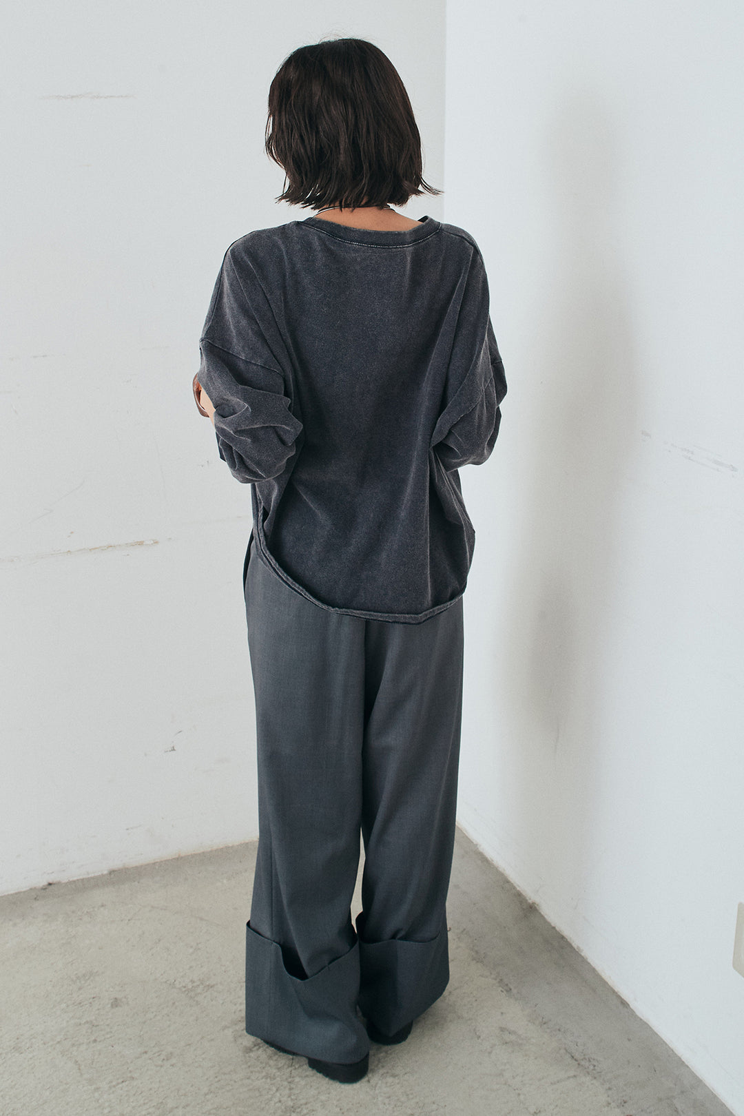 [SET]裾センタードロストロゴプリントワイドTシャツ+センタープレスセミワイドパンツ(2set)