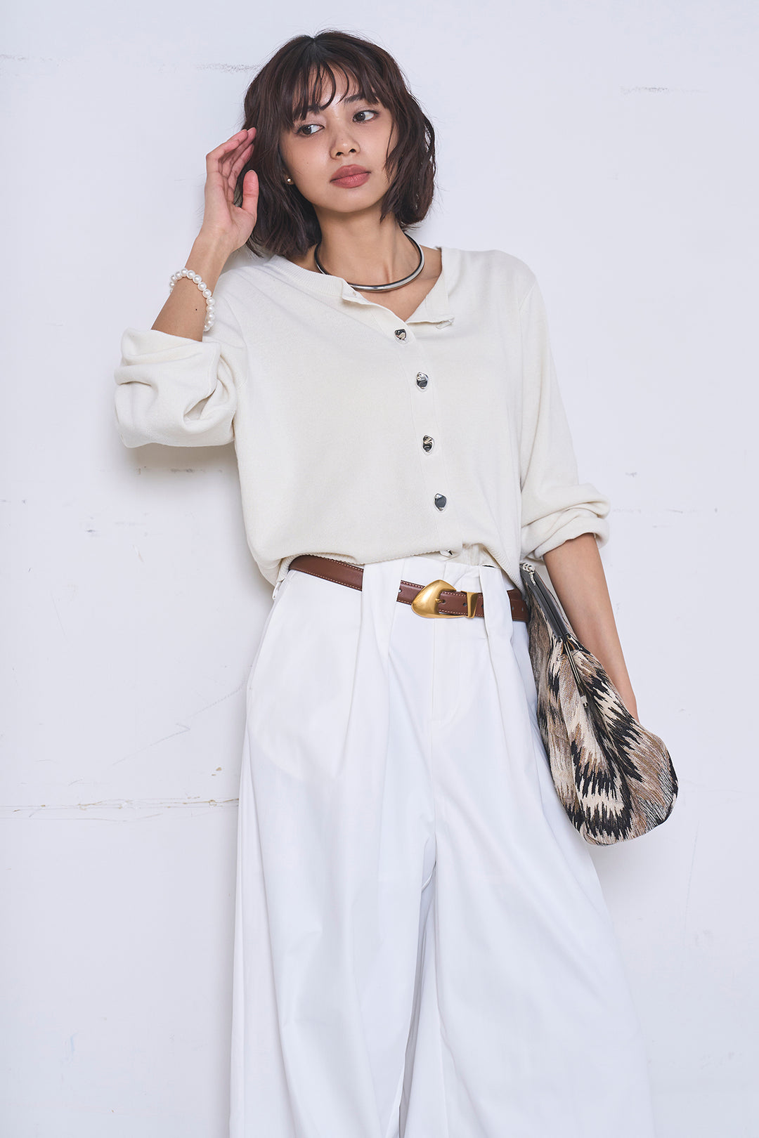 [SET]リサイクルポリニュアンス釦カーデ+ベルトループデザインハイウエストタックパンツ(2set)