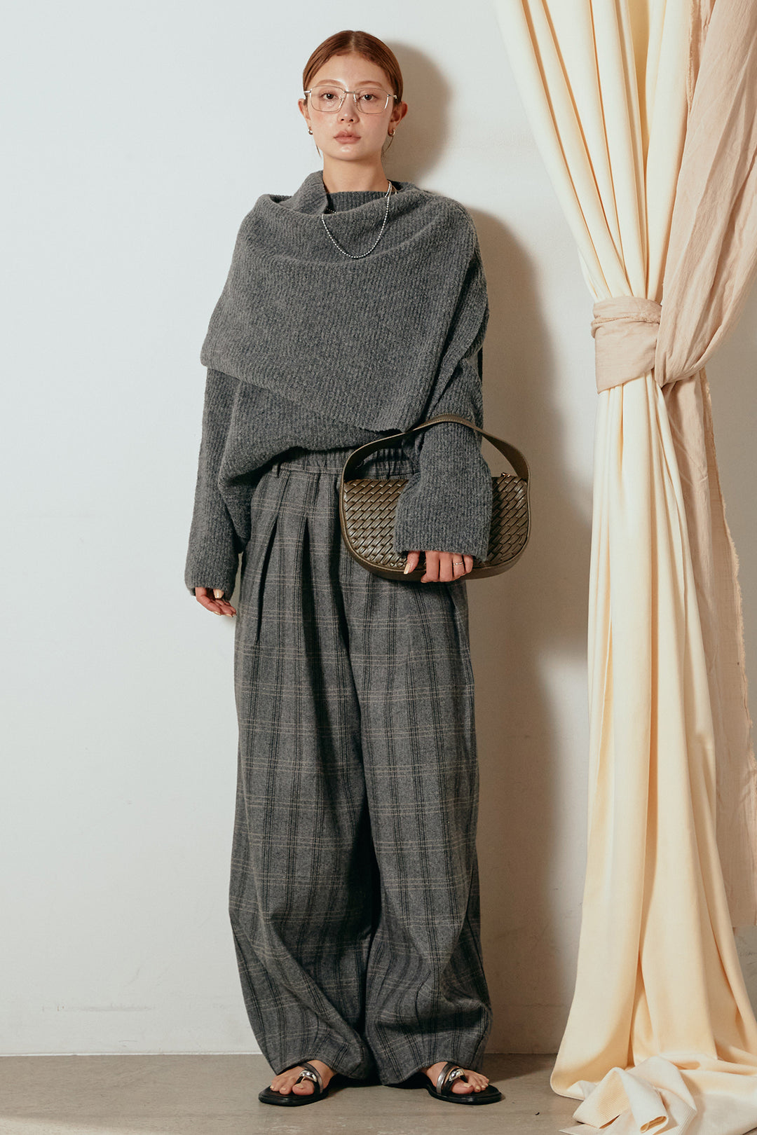 [SET]ケープデザインリブニットトップス+タータンチェック柄タックパンツ(2set)