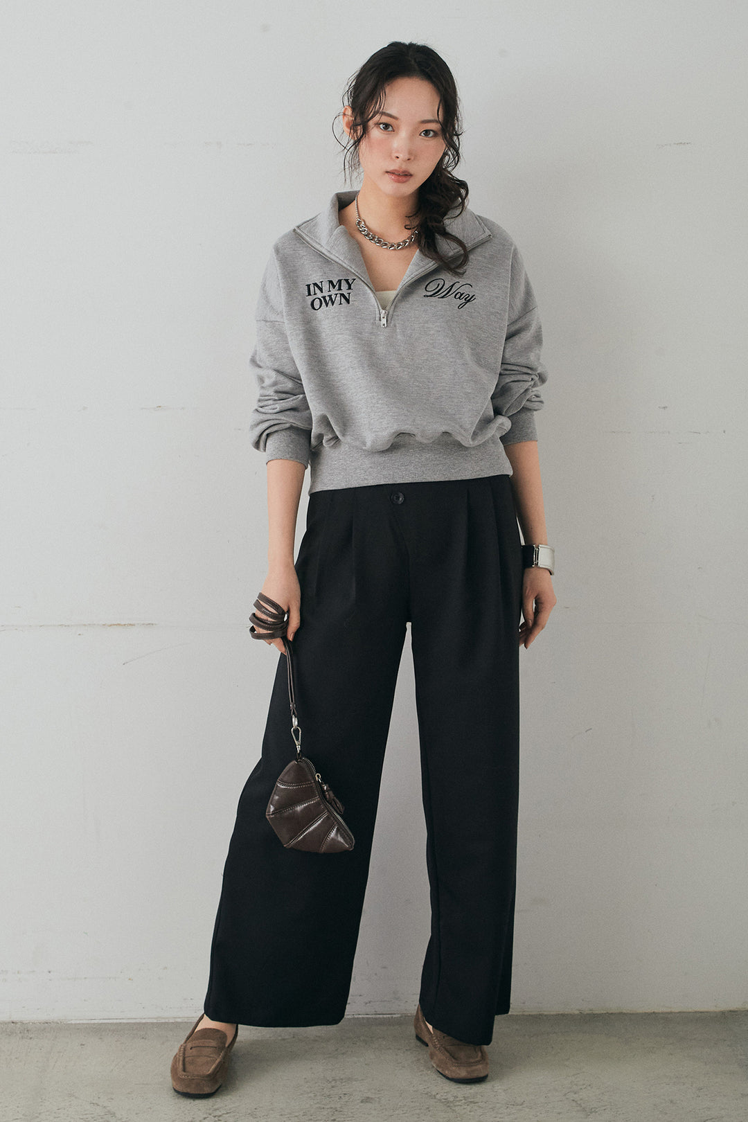 [SET]裏毛ロゴ刺繍ハーフZIPスウェット+斜めボタンタック入りスラックス(2set)