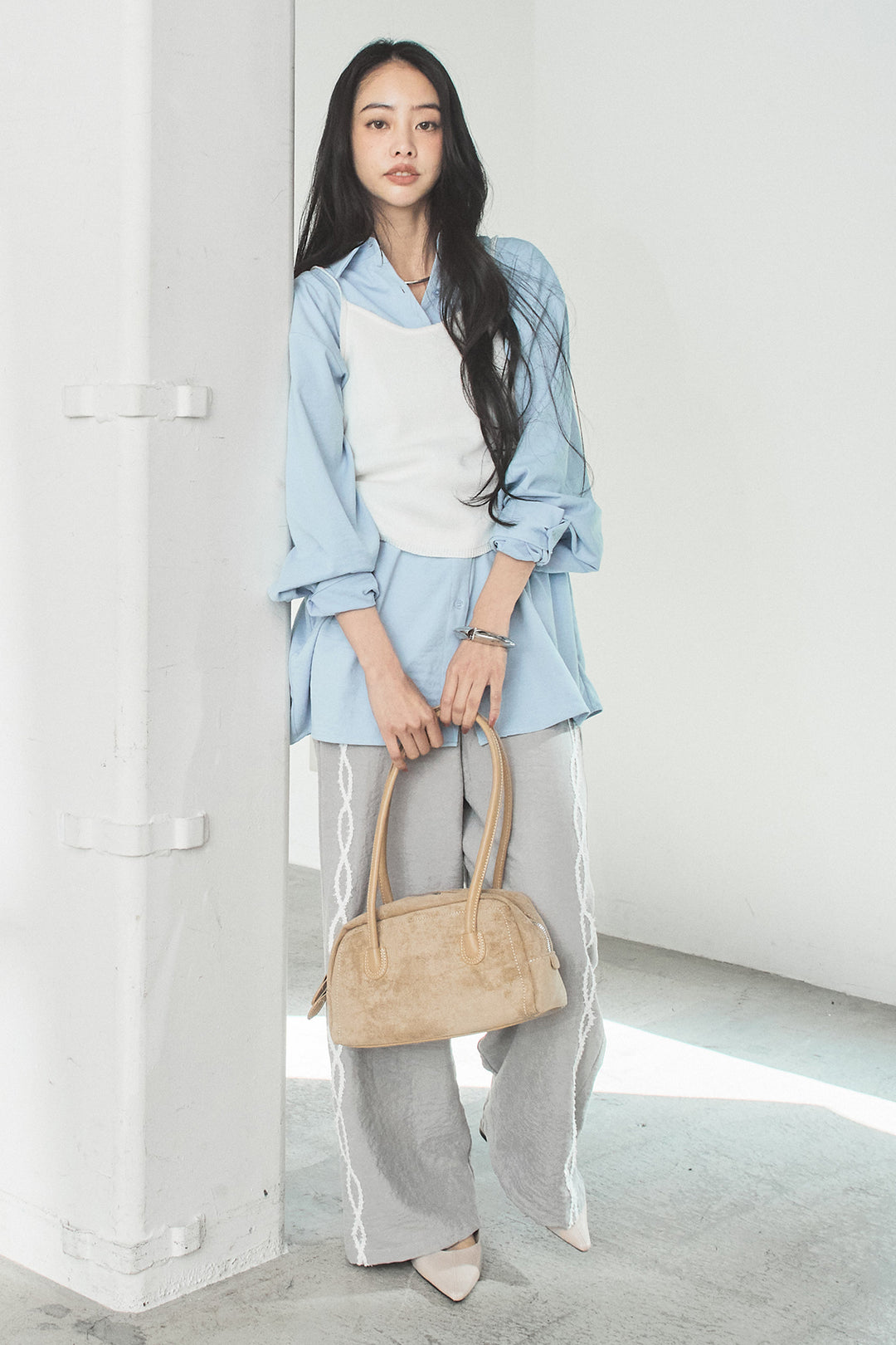 [SET]ニットキャミ付きシャツ+刺繡テープラインパンツ(2set)