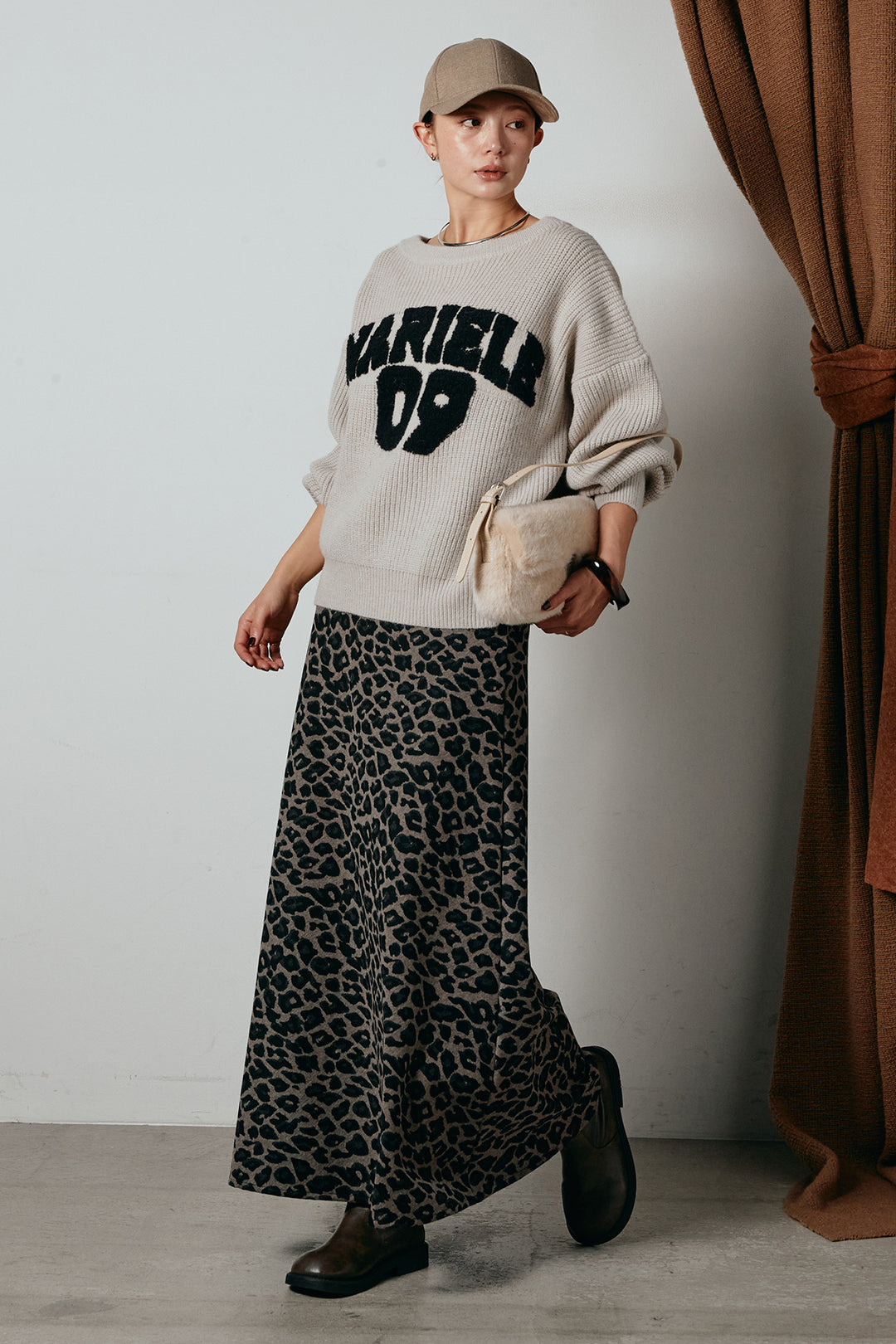 [SET]ロゴジャガードニットトップス+レオパードロングスカート(2set)