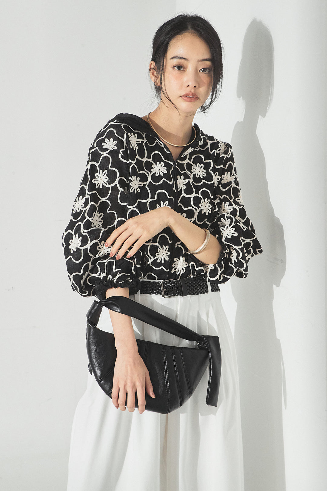 [SET]シアーフラワーフードブルゾン+編みベルト付きウエストタックワイドパンツ(2set)