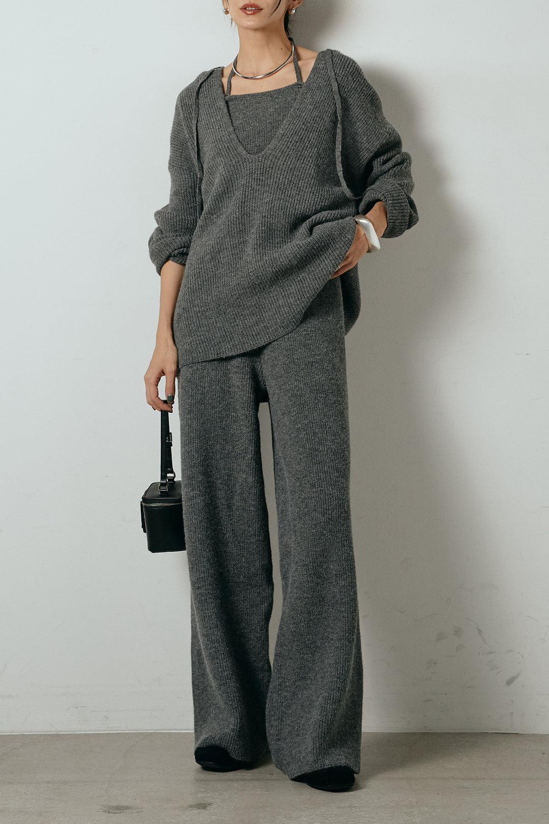 [SET]ホルターネックケーブルニットSETUP