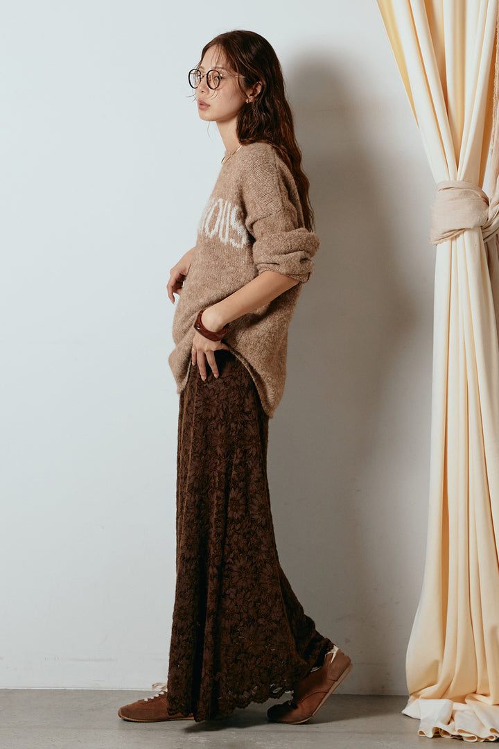 [SET]フロントロゴデザインニットトップス+花柄刺繍ベロアフレアスカート(2set)