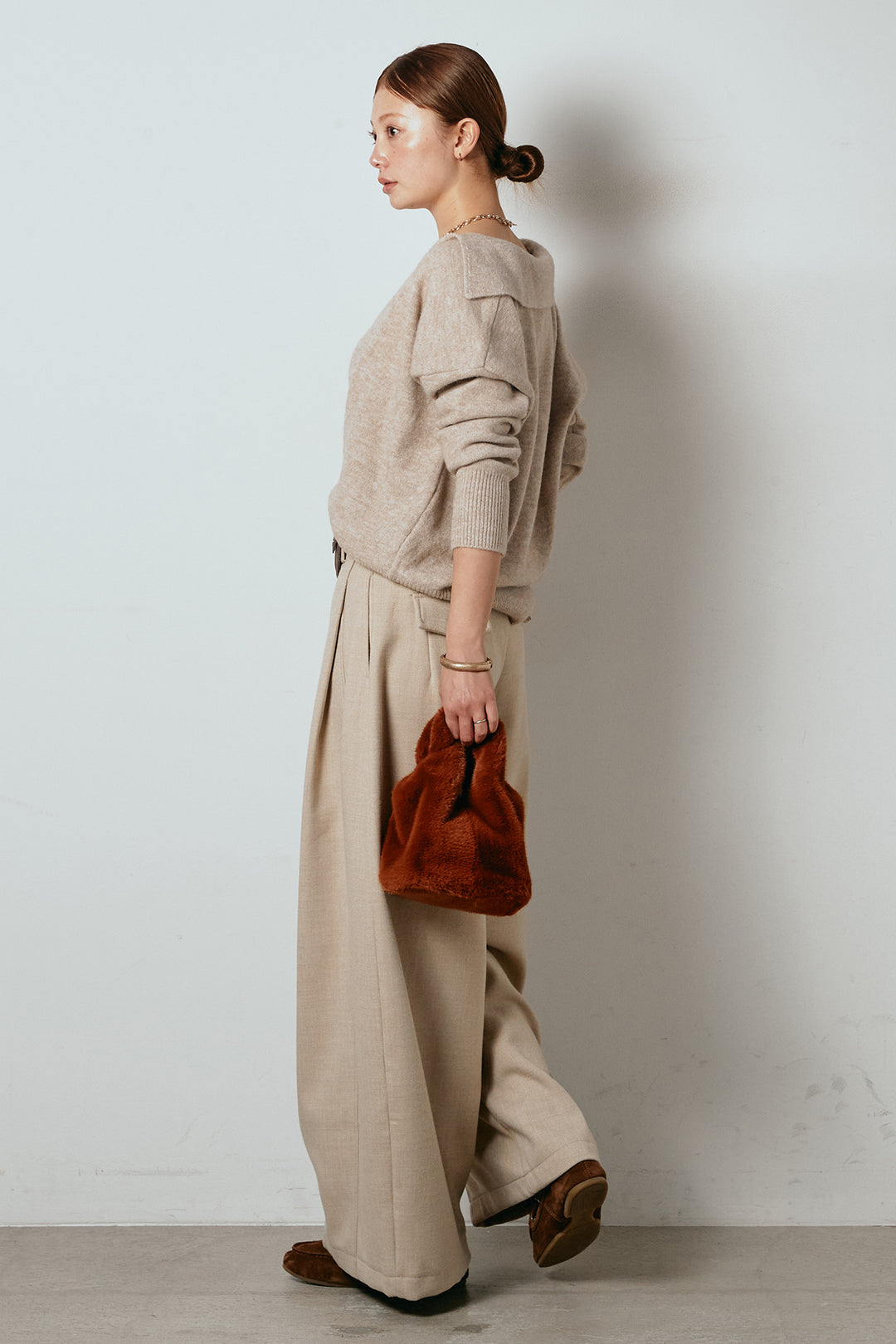 [SET]襟付きレイヤードニットトップス+ポーチベルト付きカーブパンツ(2set)