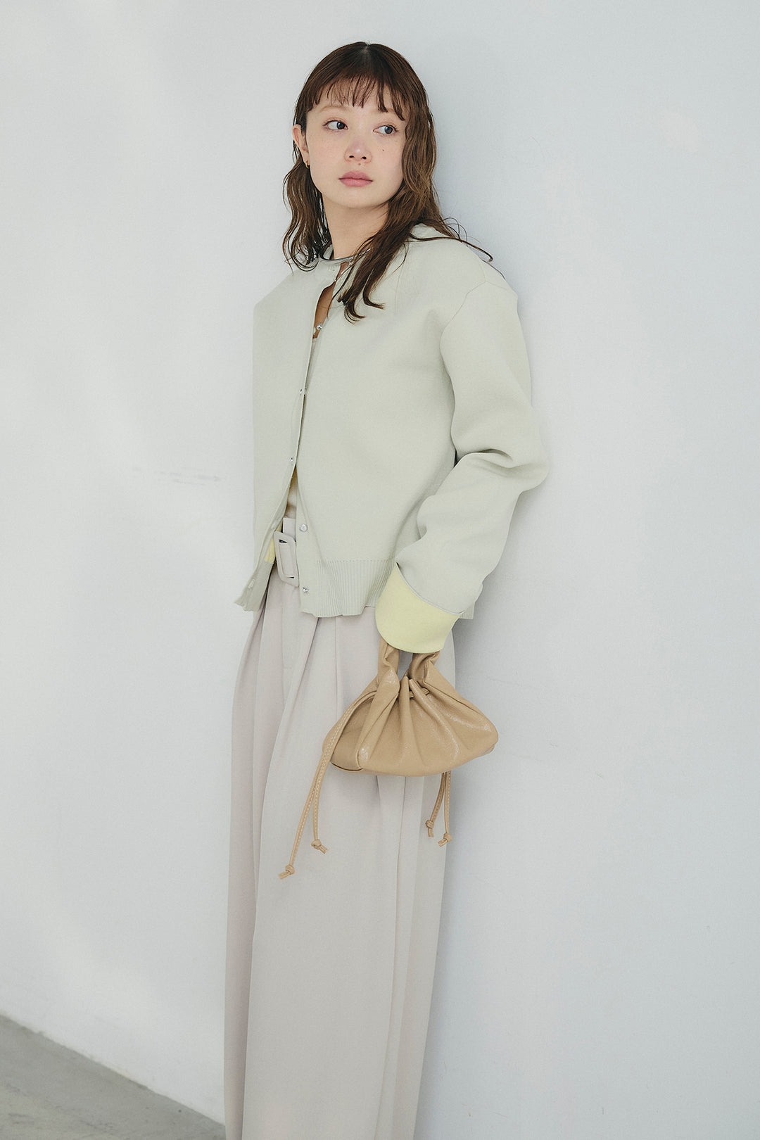 [SET]リバーシブル配色ニットカーディガン+ベルト付きツータックワイドパンツ(2set)