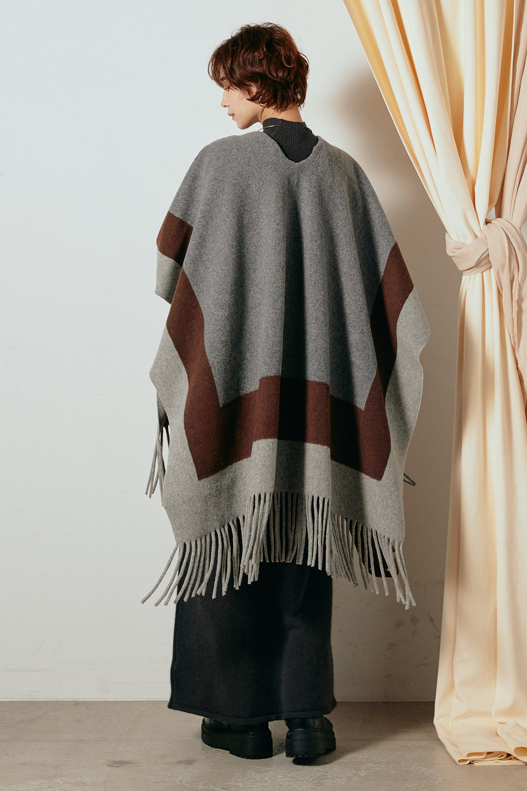 [SET]裾フリンジ柄ポンチョアウター+ノースリーブニットロングワンピース(2set)