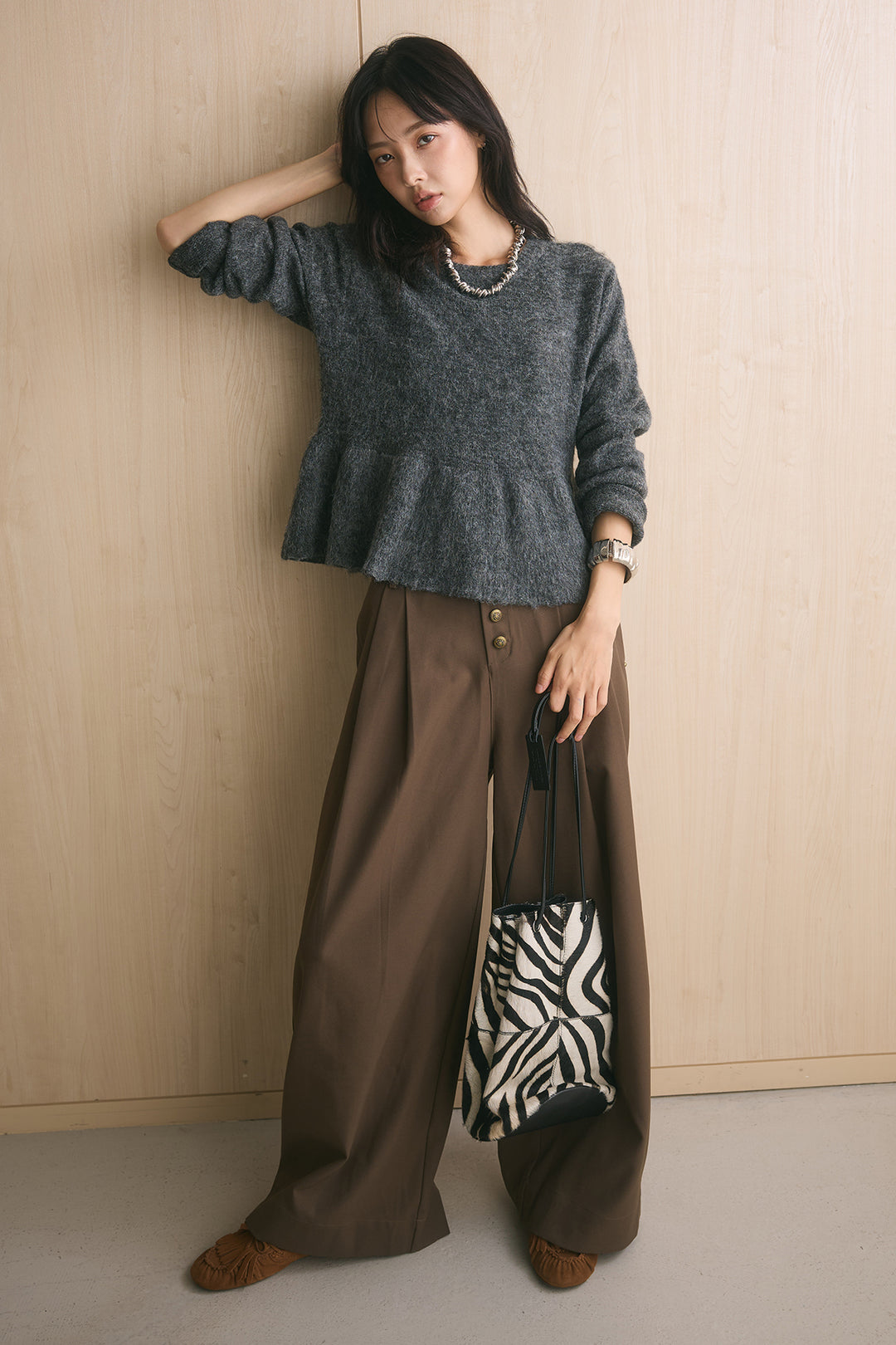 [SET]モヘアぺプラムクルーネックプルオーバー+ファイブボタンツータックワイドパンツ(2set)