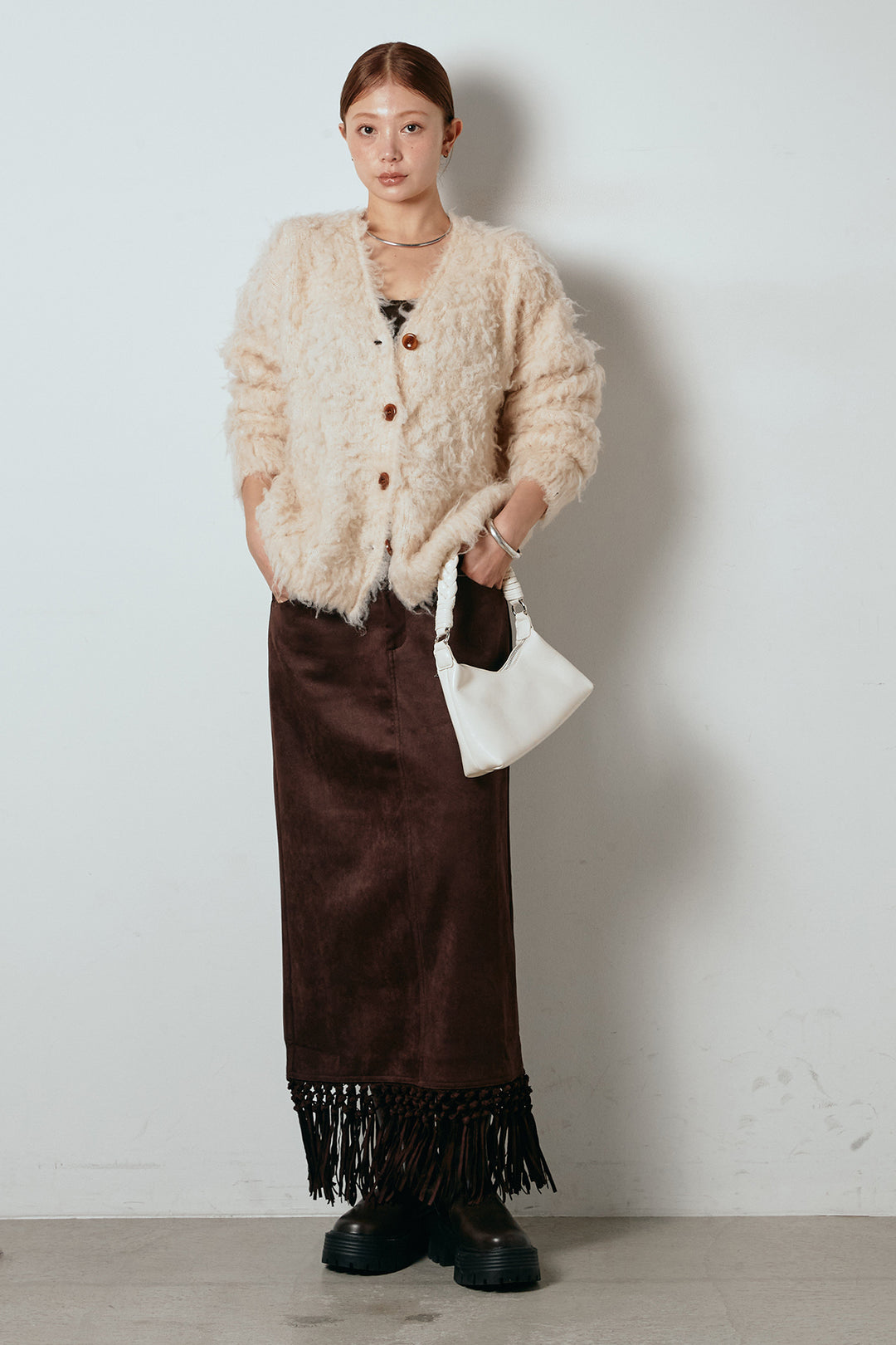 [SET]ルーズシャギーニットカーディガン+スウェードライク裾フリンジスカート(2set)