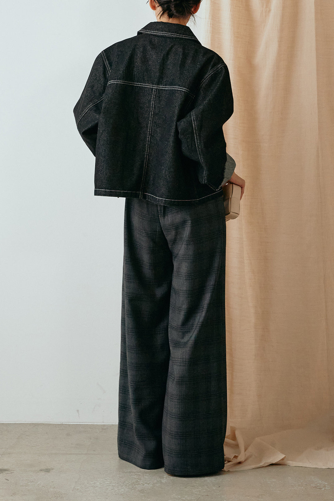 [SET]袖切りっぱなしデニムジャケット+フェイクレザーベルト付きタータンチェックパンツ(2set)