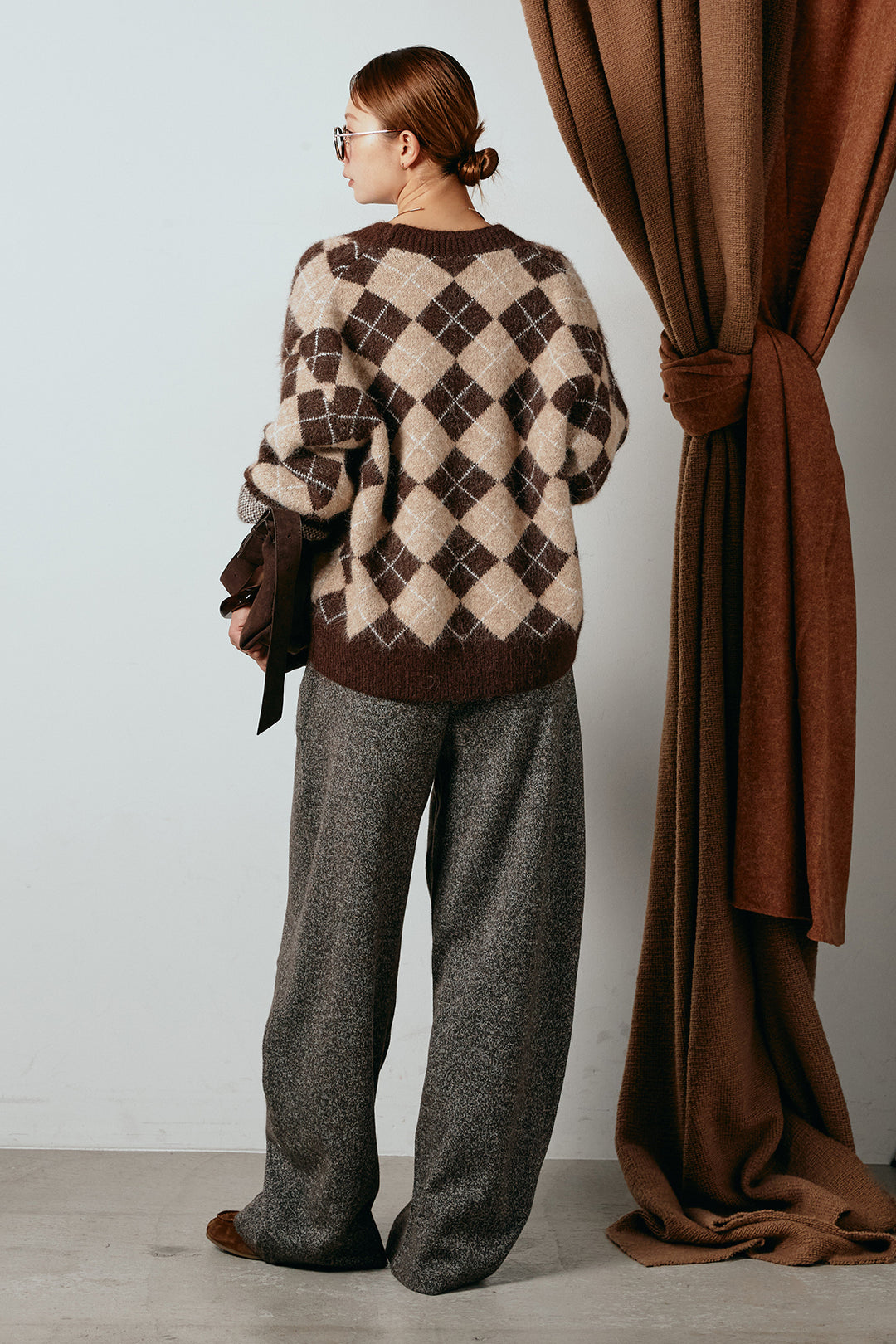 [SET]オーバーサイズ総柄Vネックニットカーディガン+杢ニットフレアパンツ(2set)