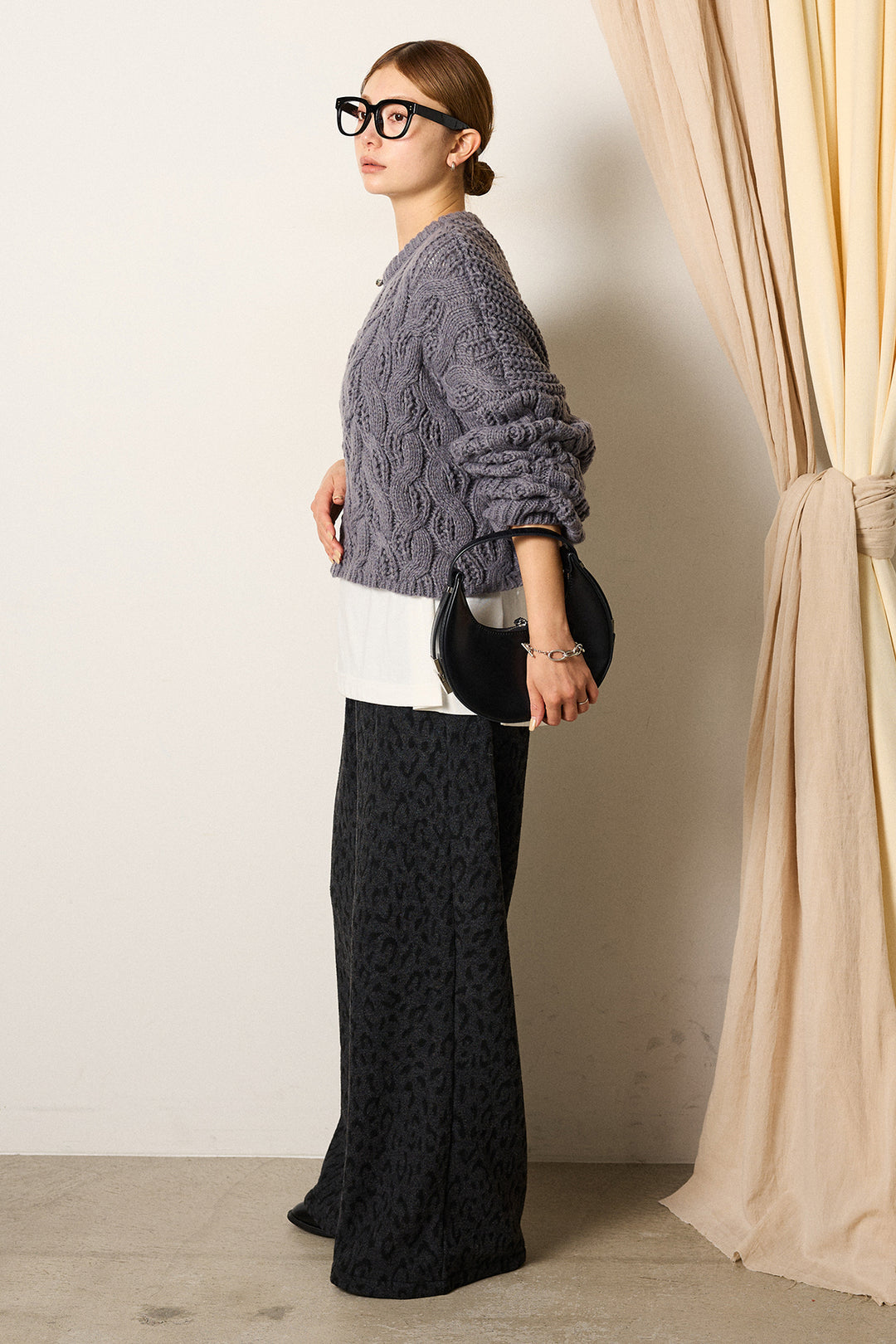 [SET]ケーブルリラックスショートニット+箔プリントBIGシルエットロングスリーブTシャツ+レオパードジャガードニットパンツ(3set)