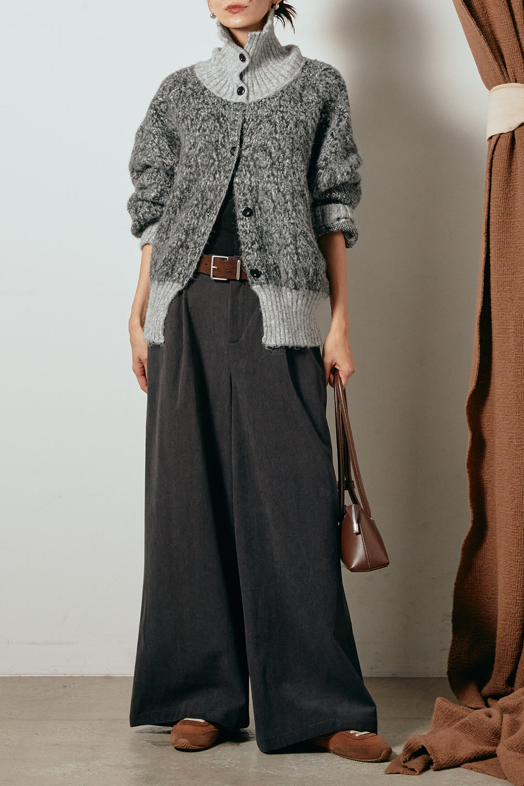 [SET]ハイネックミックスニットトップス+太ベルト付きコーデュロイタックパンツ(2set)