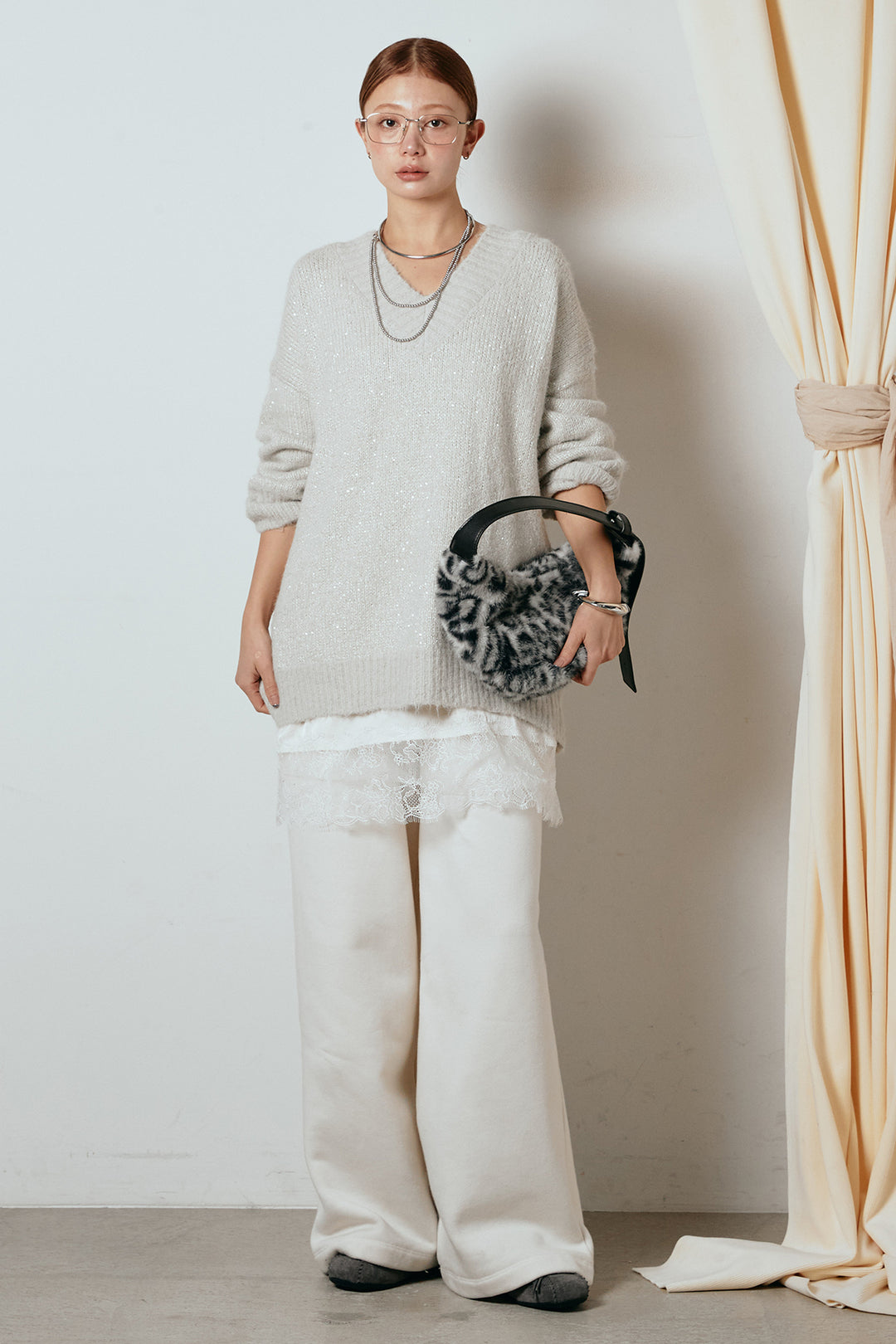 [SET]Vネックルーズラメニットトップス+レース切り替えキャミソール(2set)