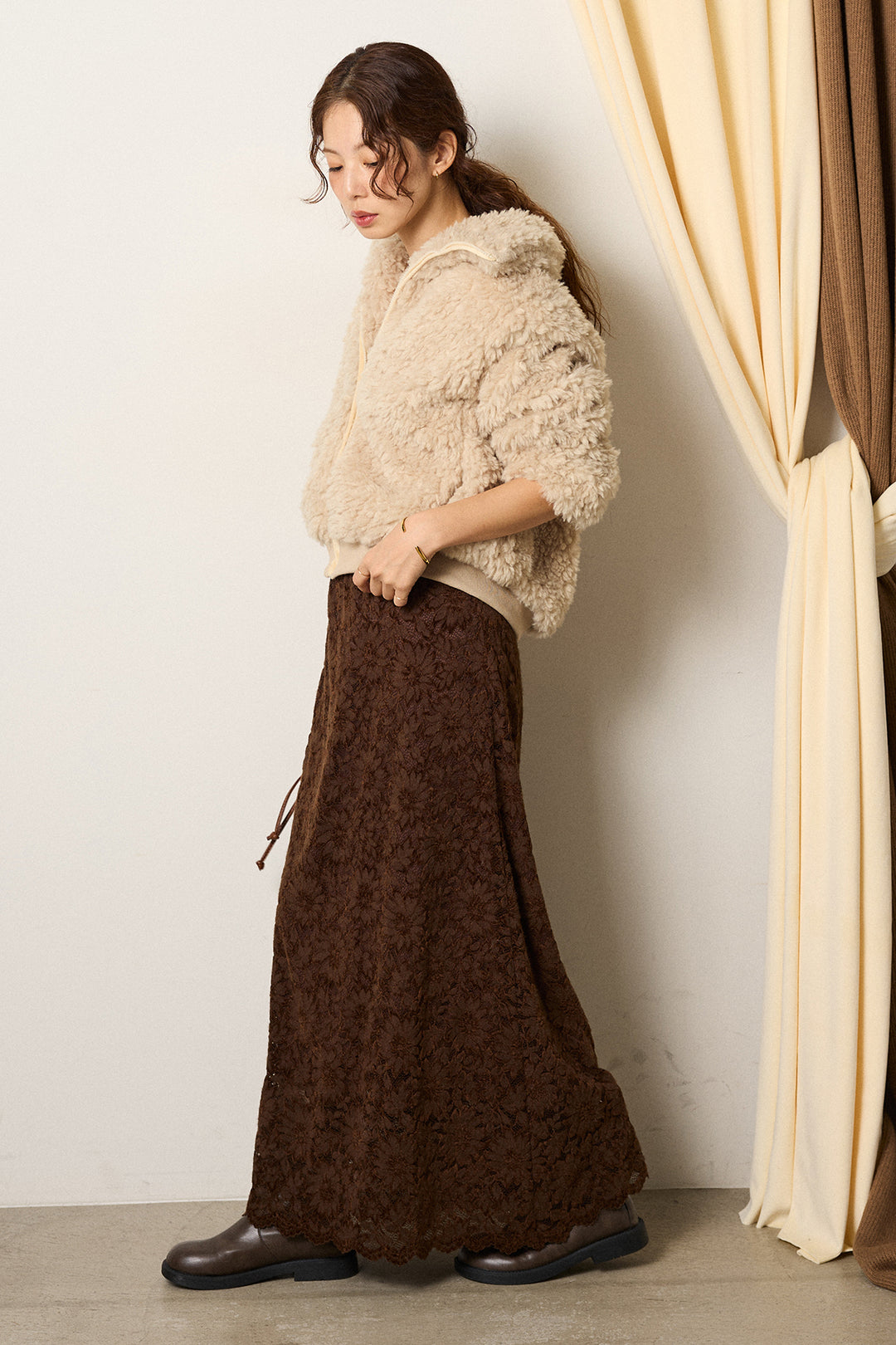 [SET]スタンドカラー裾リブボアブルゾン+花柄刺繍ベロアフレアスカート(2set)