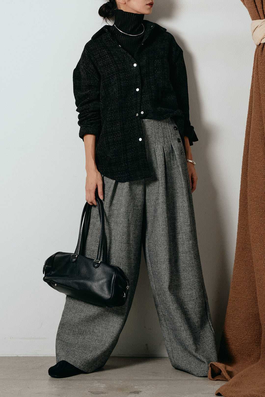 [SET]ルーズクラッシュツイルシャツ+リブニットシームレスタートルプルオーバー+サイドボタンツイードタックパンツ(3set)