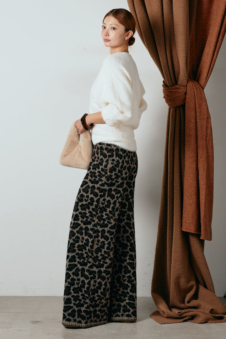 [SET]シャギーカシュクールニットトップス+リラックスレオパード柄ニットパンツ(2set)