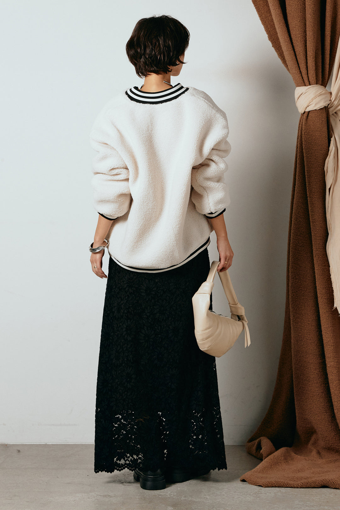 [SET]ロゴスタジャンボアブルゾン+花柄刺繍ベロアフレアスカート(2set)