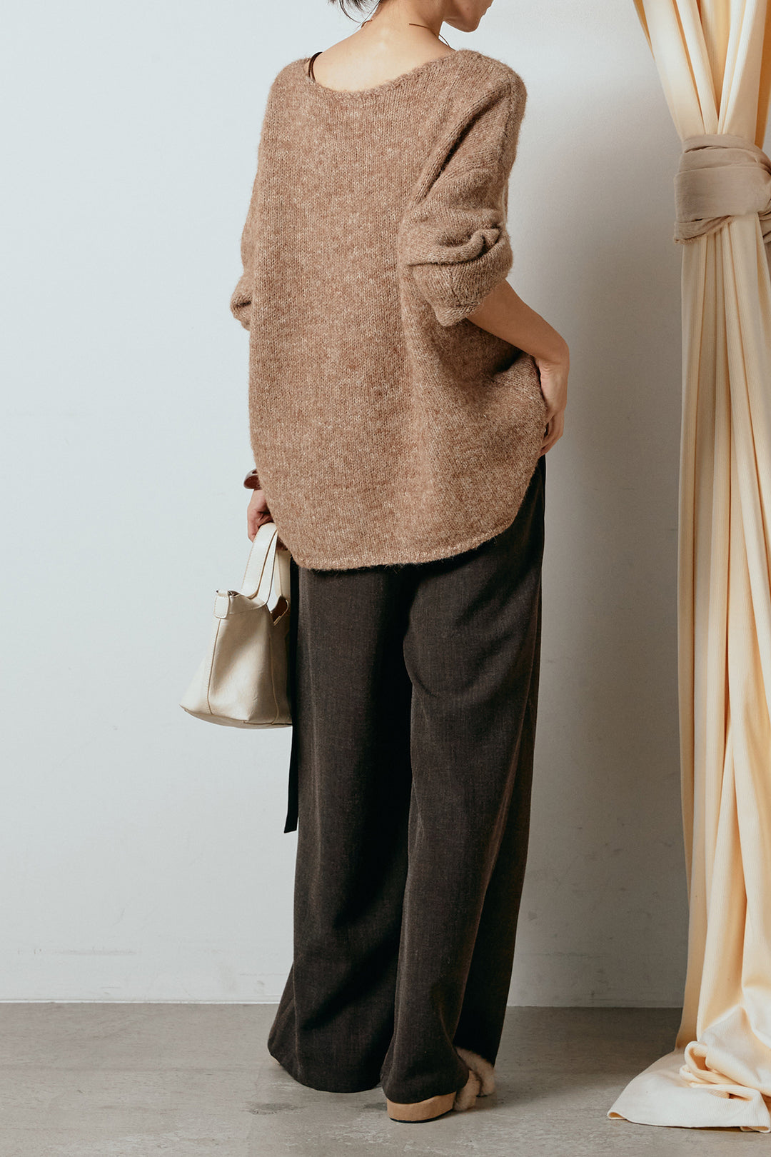 [SET]フロントロゴデザインニットトップス+ラップ巻きワイドスラックス(2set)