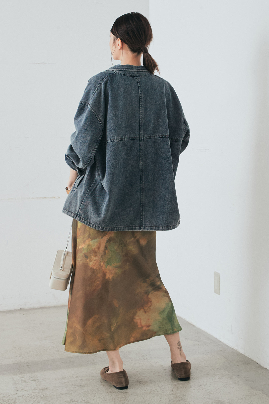 [SET]オーバーデニムジャケット+ニュアンス柄サテンスカート(2set)