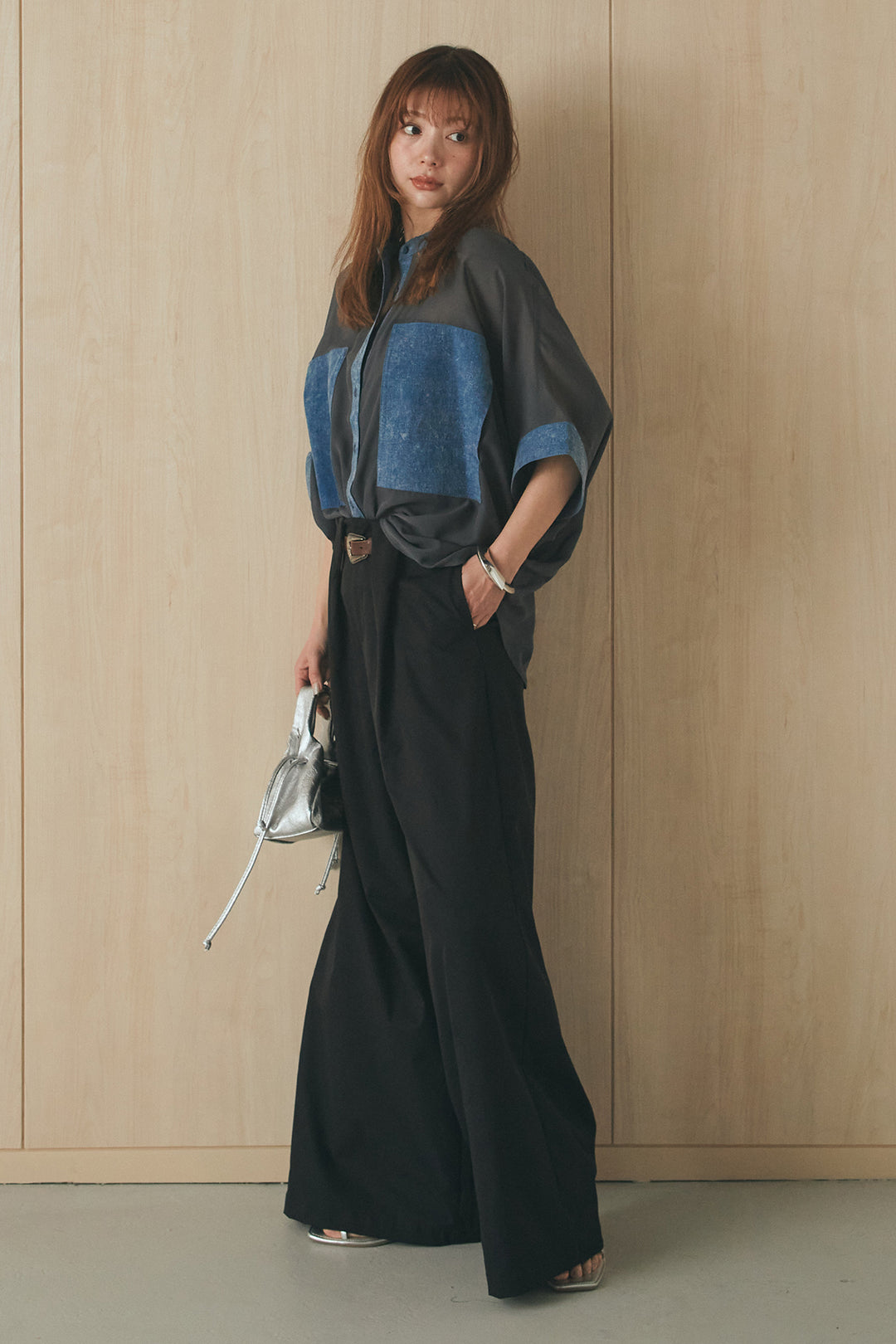 [SET]デニムライクビッグツーポケシアーシャツ+ベルトループデザインハイウエストタックパンツ(2set)