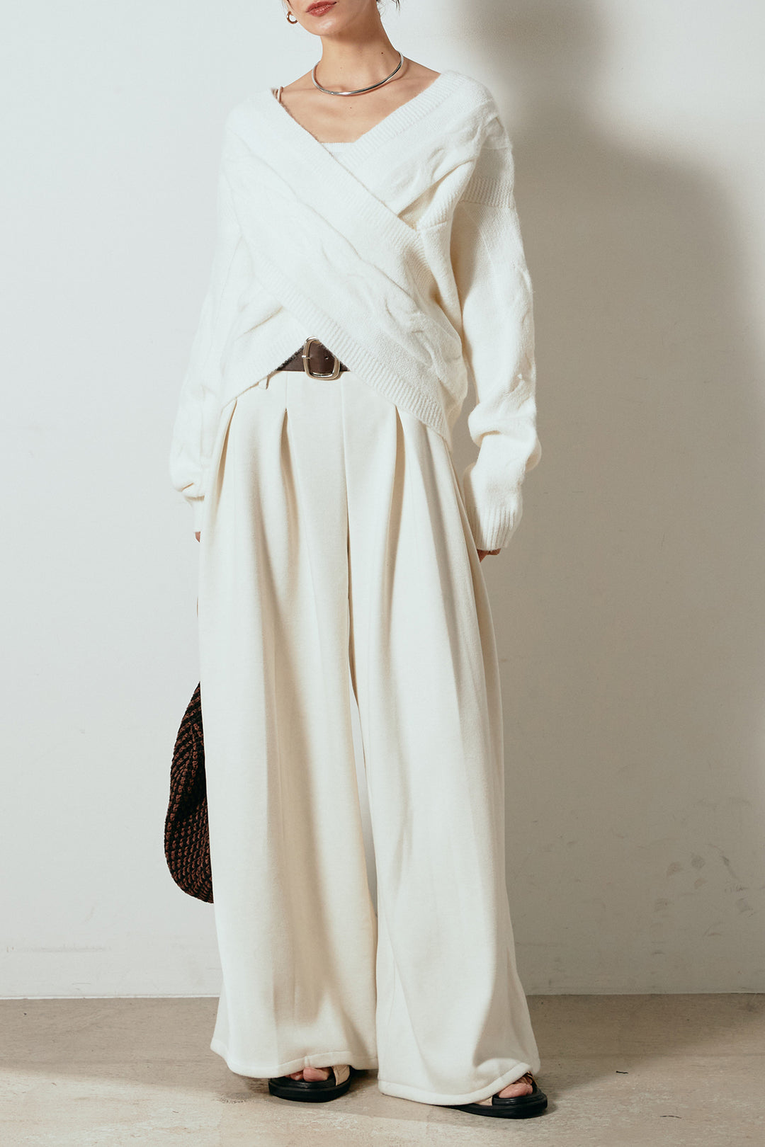 [SET]ケーブルカシュクールニットトップス+フェイクレザー太ベルト付きタックワイドパンツ(2set)