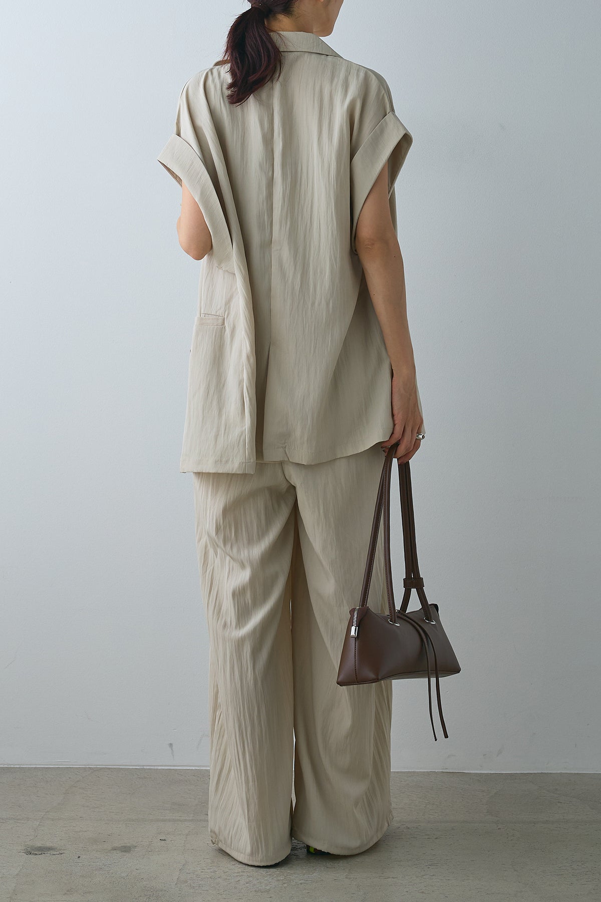 即納】リネンライクダブルジレ – ESICA