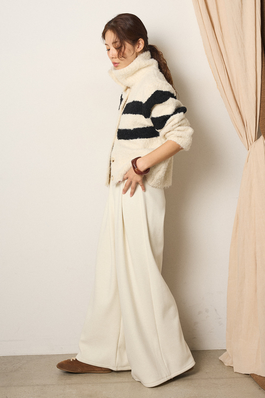 [SET]ハイネックボーダーニットカーディガン+フェイクレザー太ベルト付きタックワイドパンツ(2set)