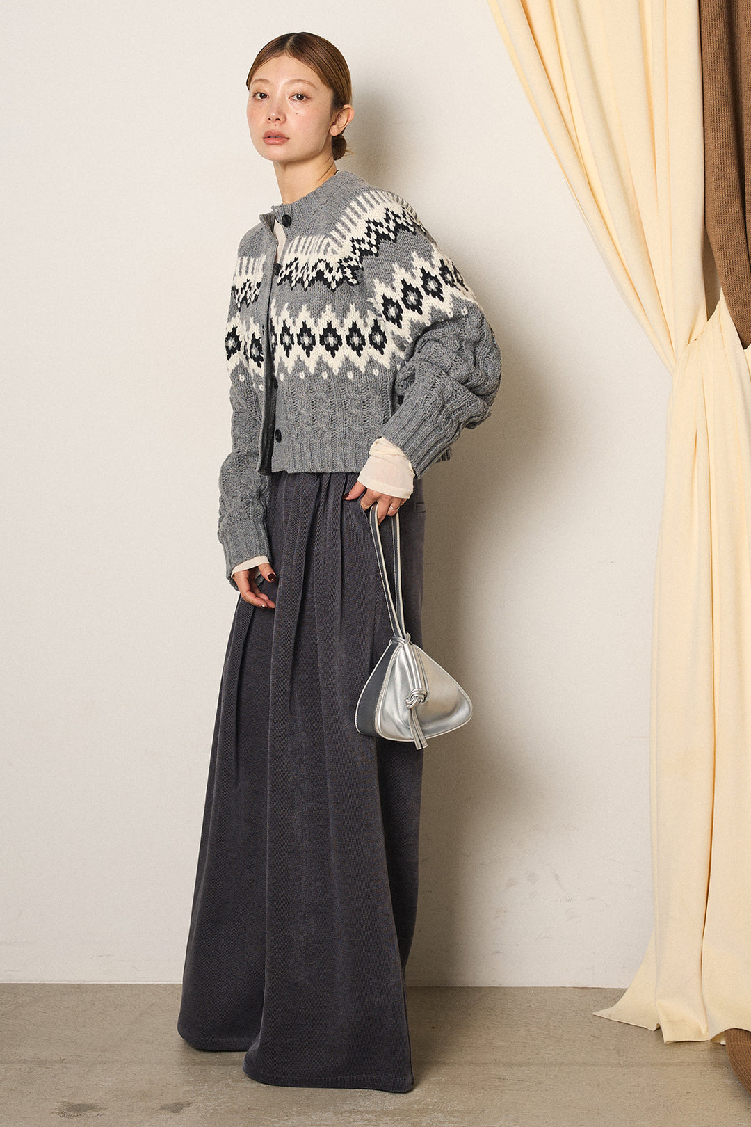 [SET]2WAY求心柄ジャガードショートカーディガン+ベルトループコーデュロイワイドパンツ+2WAY袖コード刺繍クルーネックプルオーバー(3set)