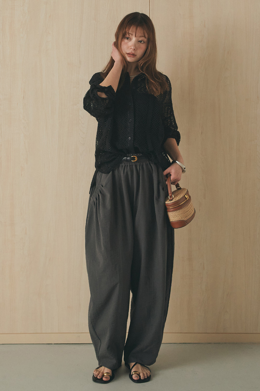 [SET]長袖襟付きレースシャツ+ポケットタックフォルムパンツ(2set)