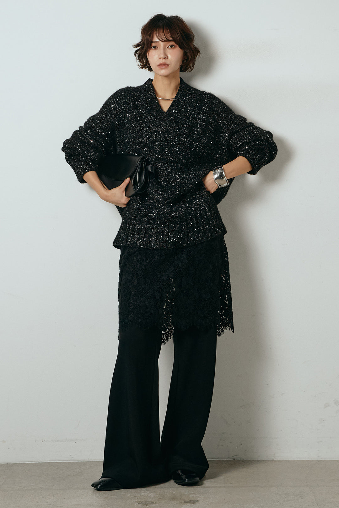 [SET]Vネックラメニットトップス+レース刺繍レイヤードフレアパンツ(2set)