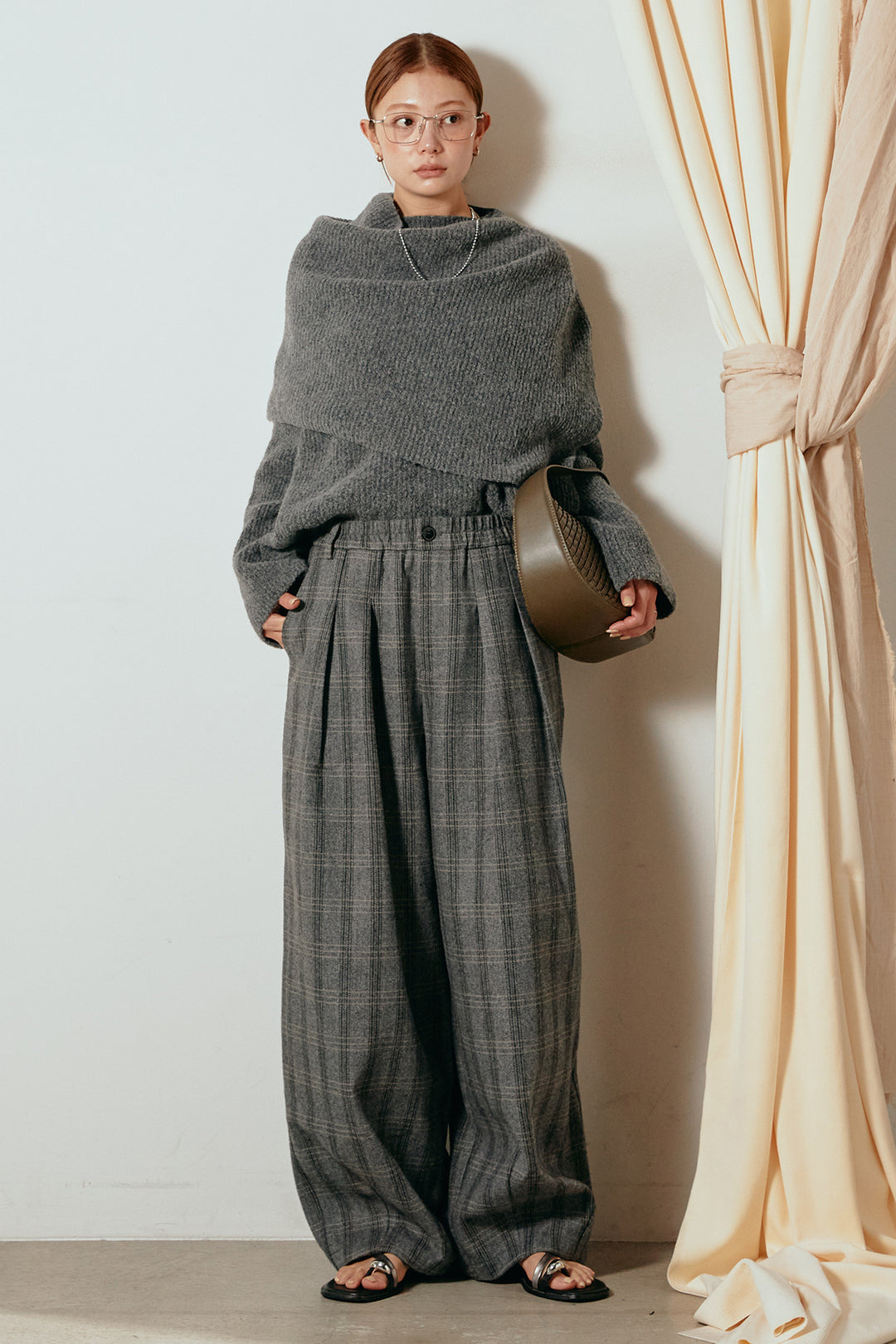 [SET]ケープデザインリブニットトップス+タータンチェック柄タックパンツ(2set)