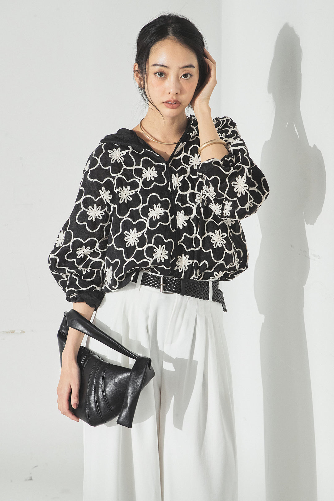 [SET]シアーフラワーフードブルゾン+編みベルト付きウエストタックワイドパンツ(2set)