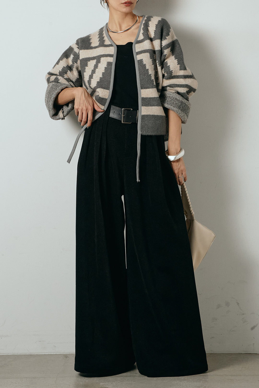 [SET]ノーカラー幾何学模様アウター+ベルトループコーデュロイワイドパンツ(2set)