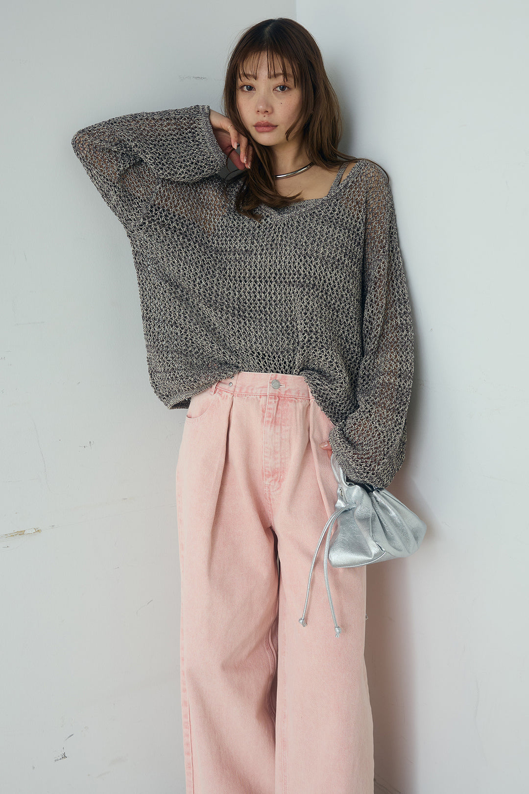 [SET]メッシュ編みビスチェセットVネックプルオーバー+カラーデニムタックカーブパンツ(2set)