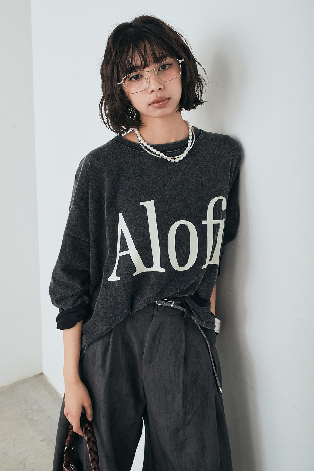 [SET]裾センタードロストロゴプリントワイドTシャツ+紐ベルト付きかすれ柄ワイドスラックス(2set)