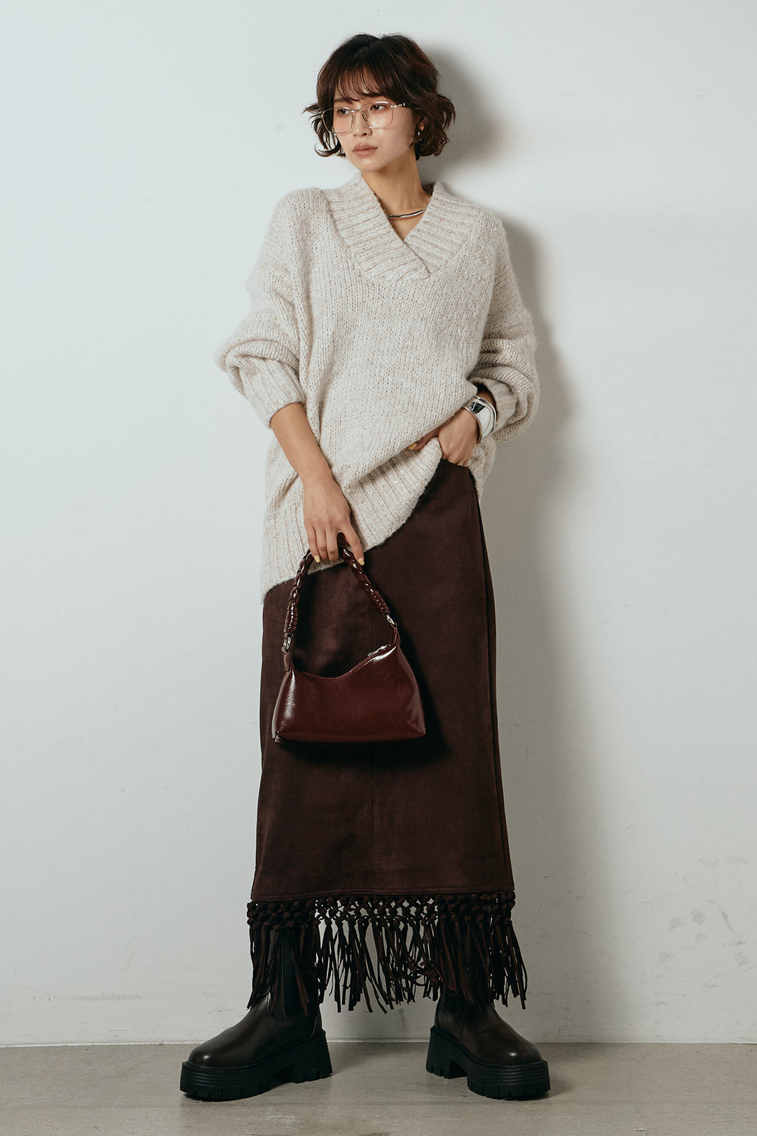 [SET]Vネックラメニットトップス+スウェードライク裾フリンジスカート(2set)