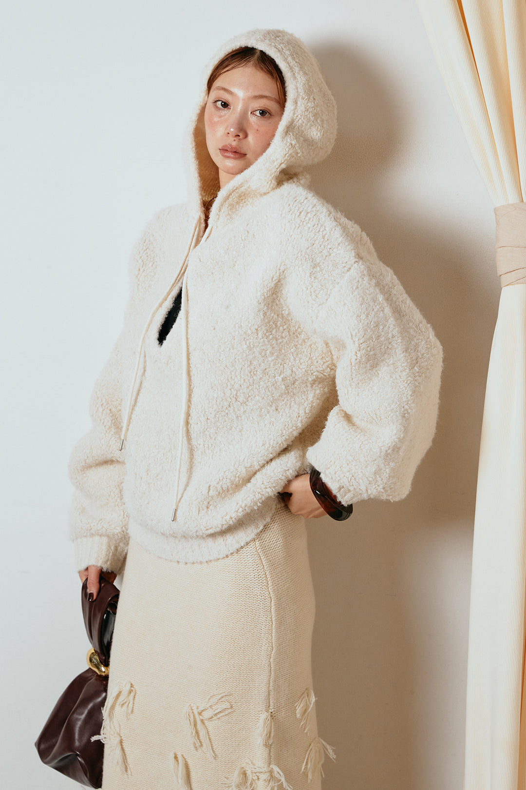 [SET]ブークレキーネックプルオーバー+ポイントフリンジニットナロースカート(2set)