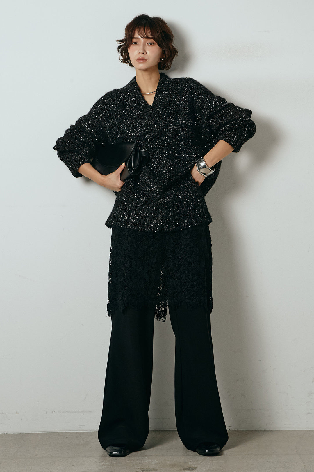 [SET]Vネックラメニットトップス+レース刺繍レイヤードフレアパンツ(2set)