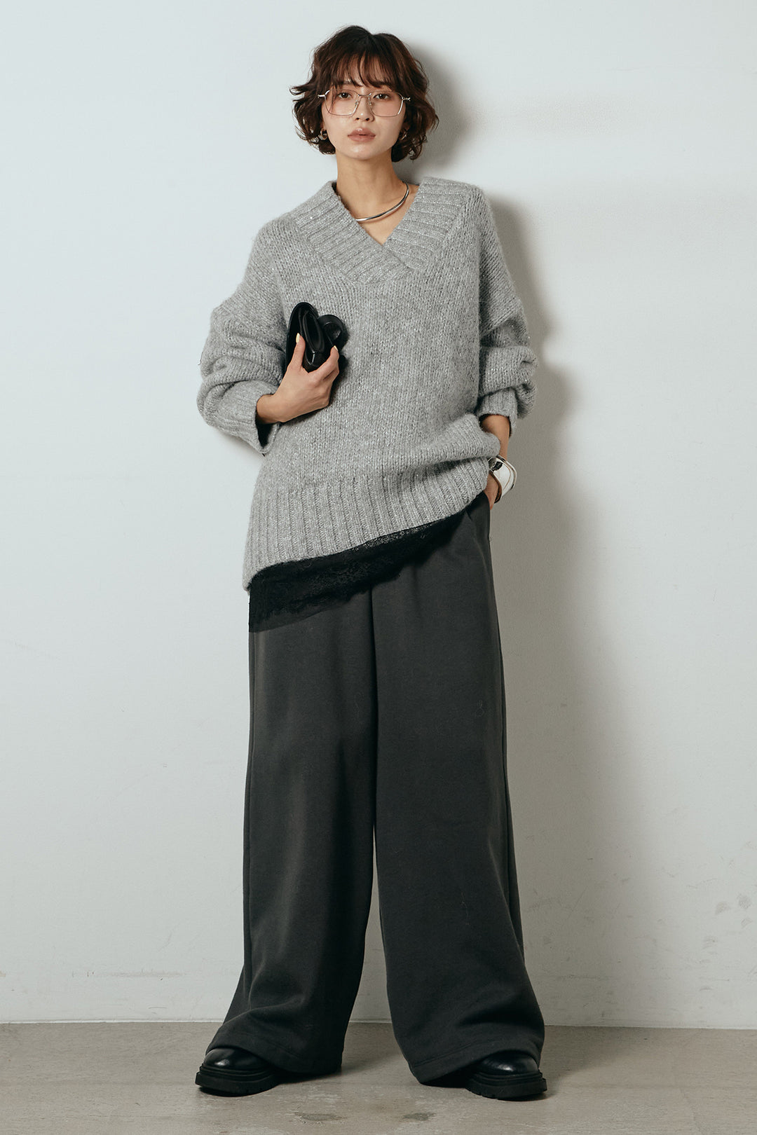 [SET]Vネックラメニットトップス+裏起毛スウェットワイドパンツ(2set)