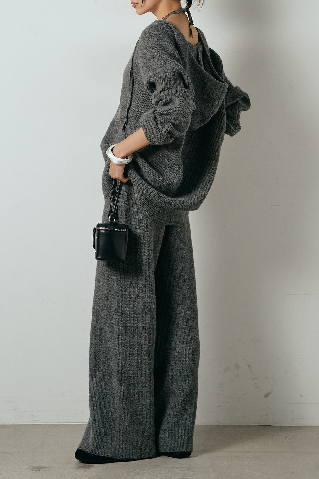 [SET]ホルターネックケーブルニットSETUP