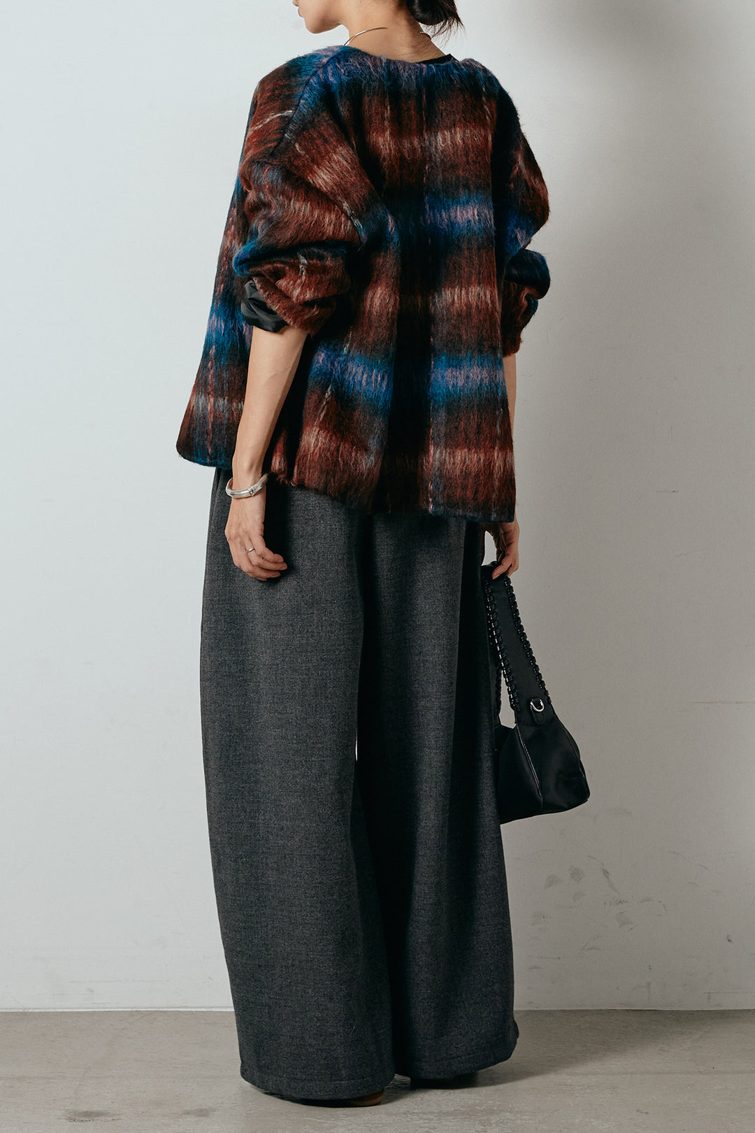 [SET]ノーカラーシャギーチェックアウター+ポーチベルト付きカーブパンツ(2set)