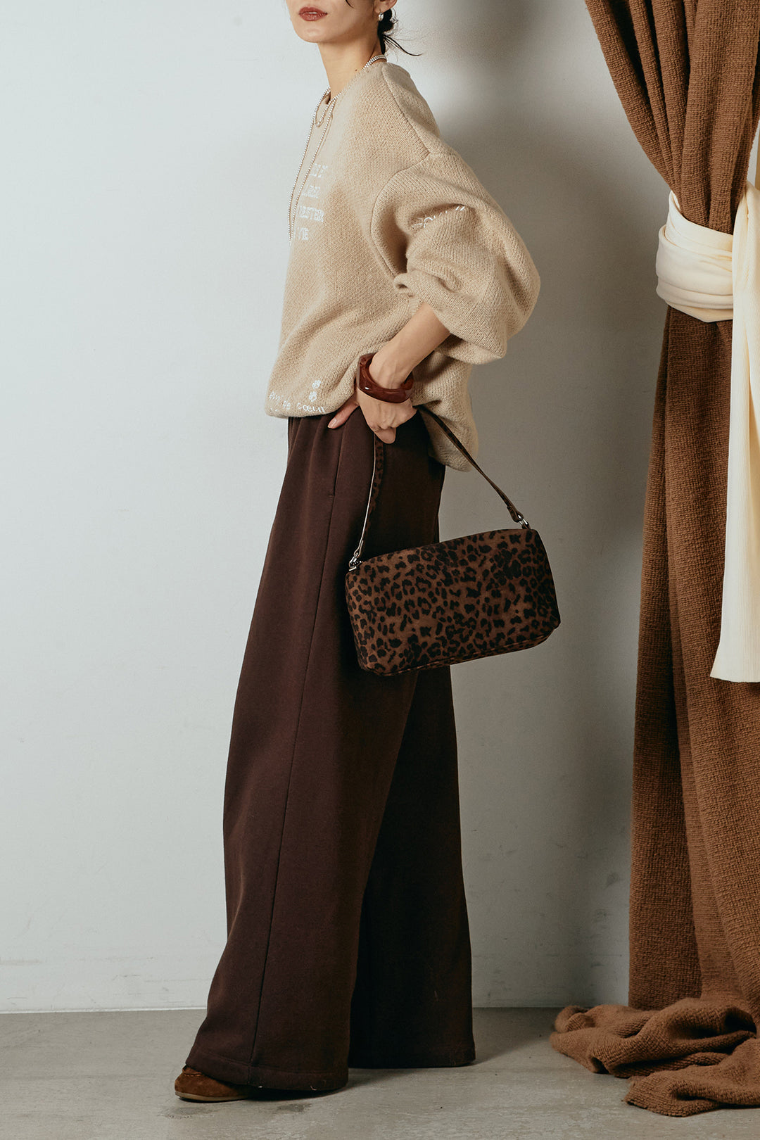 [SET]刺繍ロゴランダムデザインニットトップス+裏起毛スウェットワイドパンツ(2set)