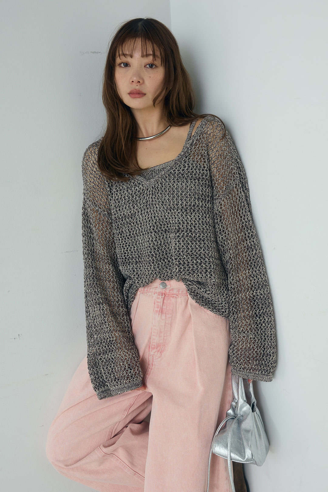 [SET]メッシュ編みビスチェセットVネックプルオーバー+カラーデニムタックカーブパンツ(2set)